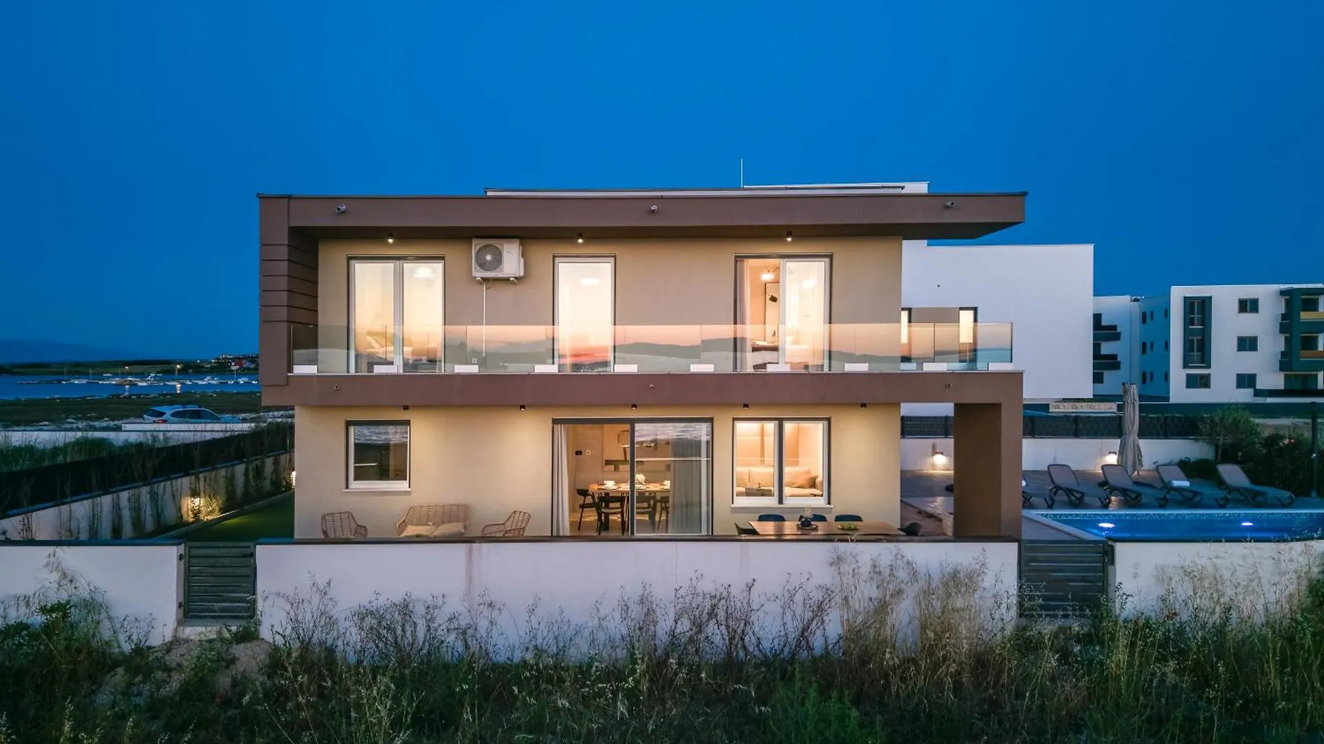 Sea Gem - Beachfront Villa With Heated Pool, Privlaka 0*, Privlaka (Zadar) Croácia